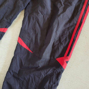 Used Adidas Track pants XL 古着ユーズド　アディダス　ナイロンパンツ　トラックパンツ