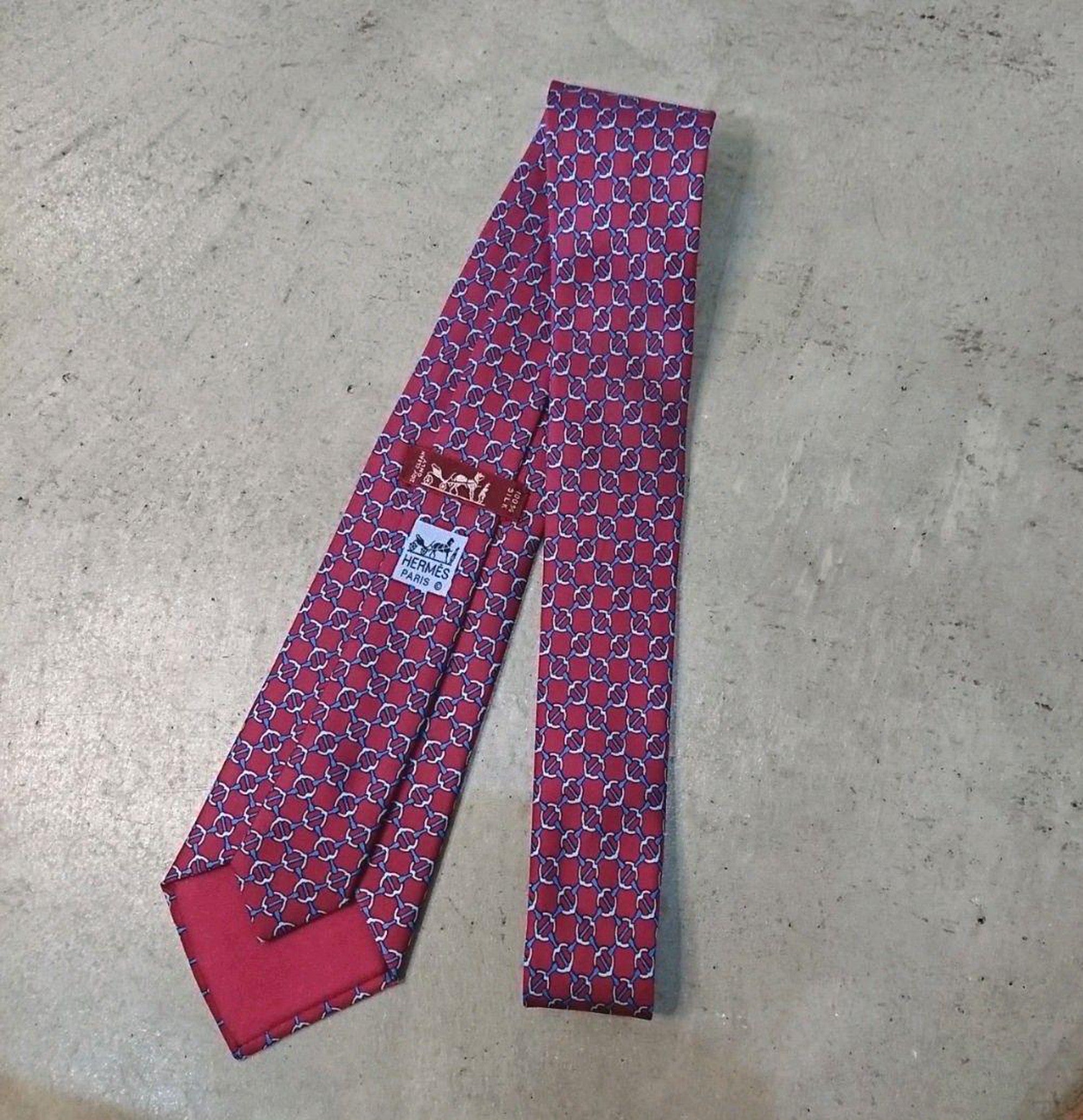 HERMES Silk100% necktie made in France　エルメス　シルクネクタイ
